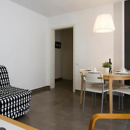 Cute Tiny Flat Near The Beach And City Center Tossa de Mar Exterior photo